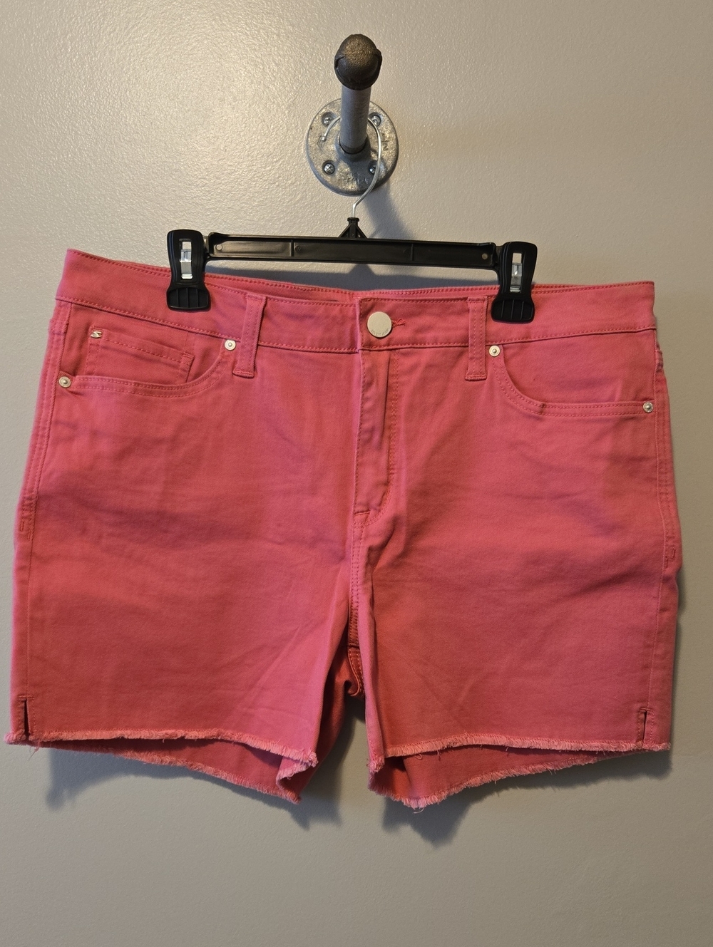 Seven 7 Women's Pink Jean Shorts Size 16 Freyed Hem